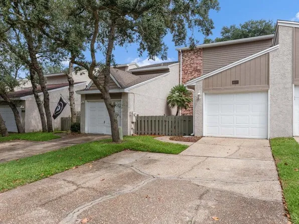 1037 4th Ave, Shalimar, FL 32579