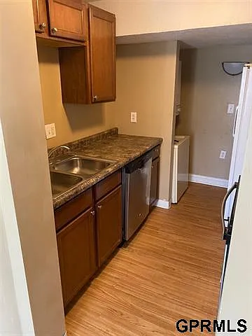 1 bed, 900 sqft, $1,000 — Photo 4