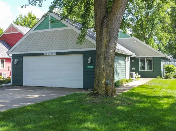 20683 155th St #15, Spirit Lake, IA 51360