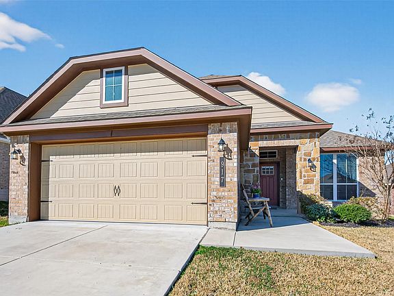 2nd image of 917 Farm Path