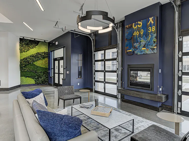 Pullman Pointe — Photo 11