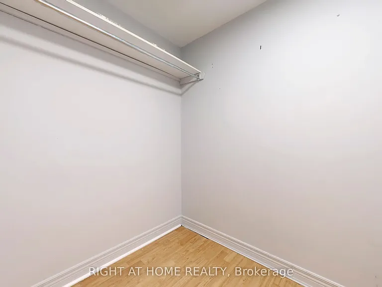 381 Leacock Dr — Photo 15