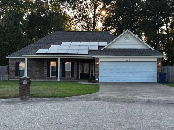 128 Winchester Pl, Lufkin, TX 75904