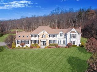 88 Salem View Dr, Ridgefield, CT 06877