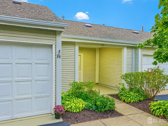 5th image of 7C Rutland Ln