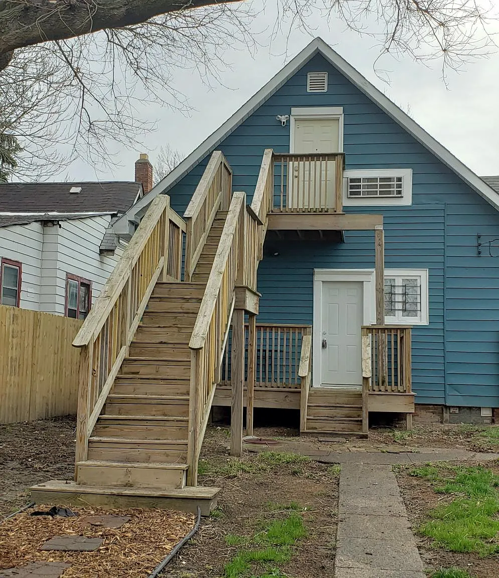 1 bed, 700 sqft, $1,050 — Photo 2