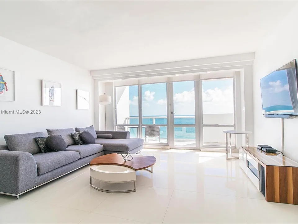 5601 Collins Ave #1405