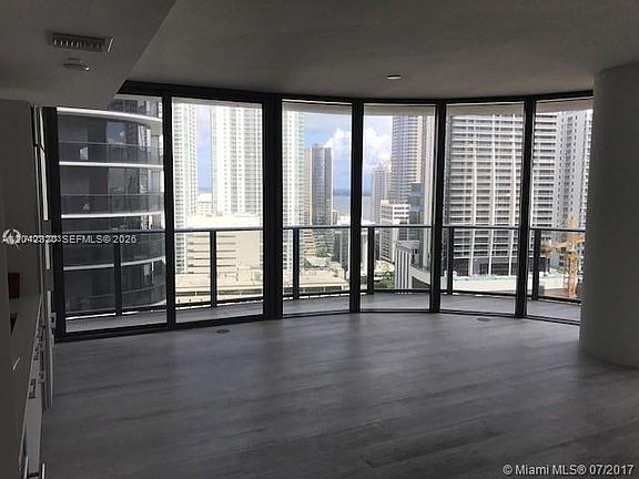 4th image of 55 SW 9th St Unit 2103