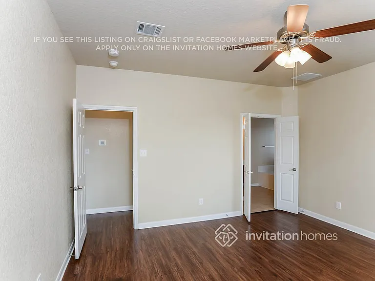 8410 Western Way — Photo 11