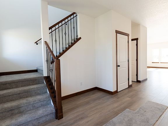 3rd image of 2825 N Charlene Knls