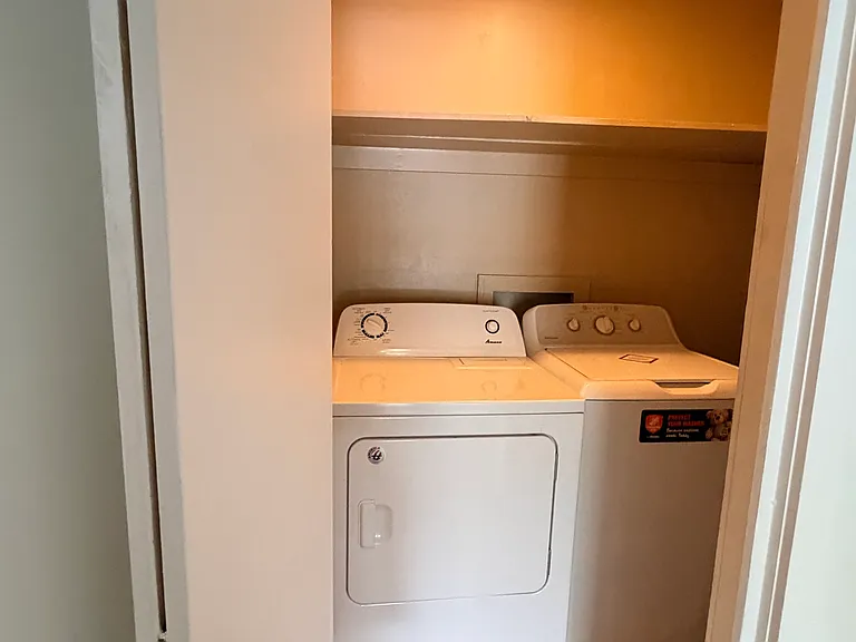 11 Royalgate Dr #11 — Photo 22