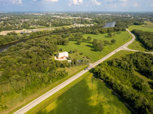 1095 W State Route 113, Kankakee, IL 60901