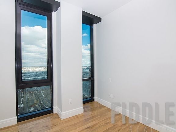 5th image of 44-41 Purves St #1508E