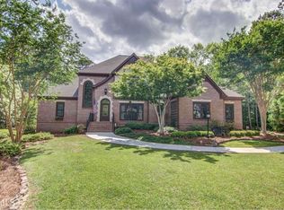 135 Coventry Ct, Fayetteville, GA 30215