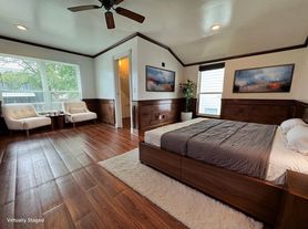 1101 E 7th St, Houston, TX