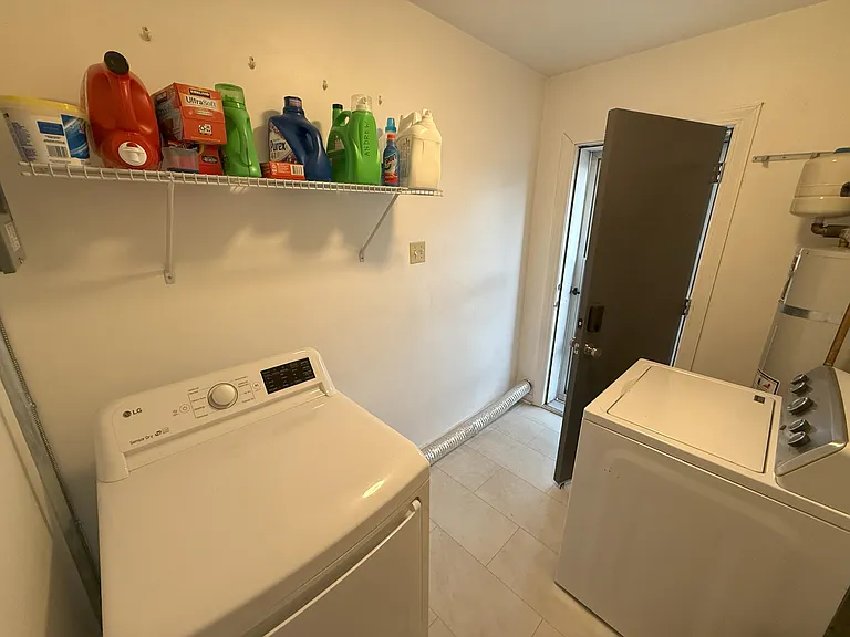 4614 Grand Ave NE #A — Photo 22