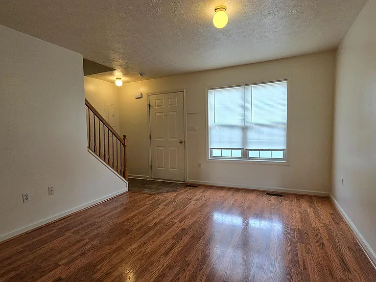25 Genesis Dr — Photo 2
