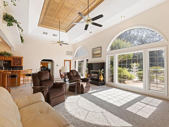 5th image of 19158 Farallon Rd