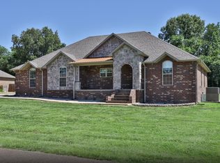162 Oak St, Martin, TN 38237
