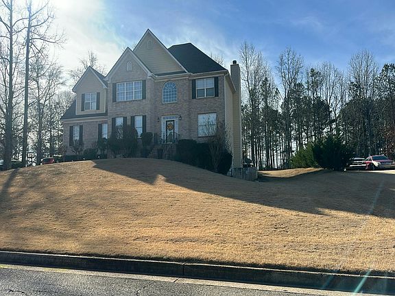 2nd image of 128 Montclair Pl