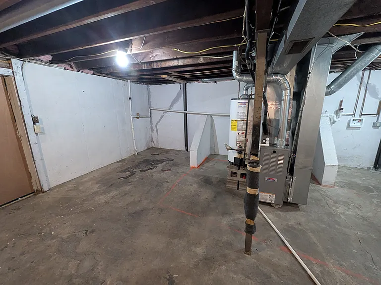 109 N Vermont St — Photo 6