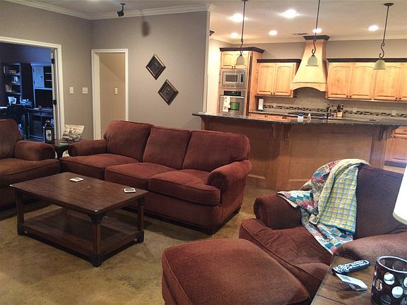 5th image of 39 Silverhill Dr