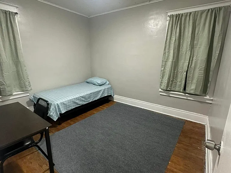 39 Lisbon Ave #2 — Photo 6