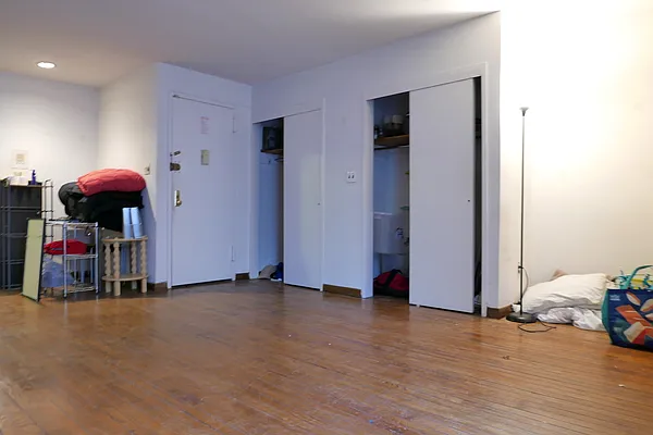 Rented by JK Dansar Corp | media 12