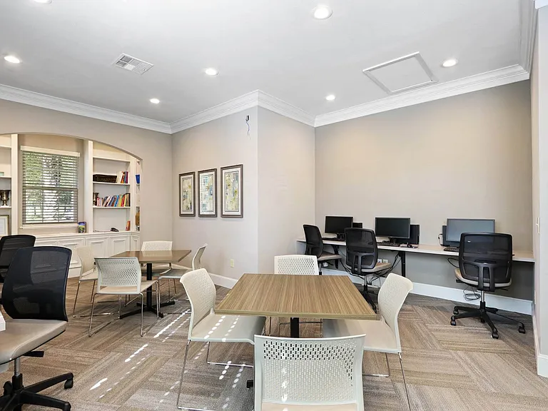 Quail Chase Apartments — Photo 17