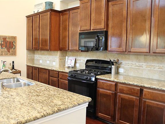 3rd image of 12242 Valley Lodge Pkwy