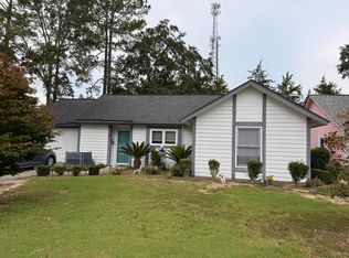 4 Andre Michaux Rd, Santee, SC 29142