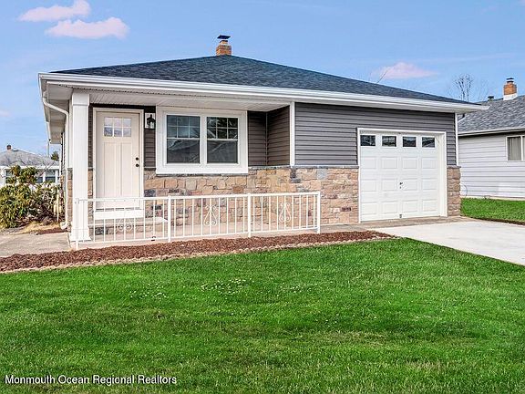 2nd image of 233 Harrington Dr N