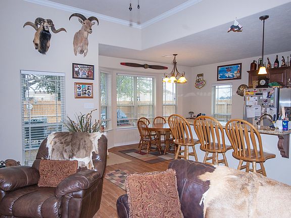 5th image of 3806 Dove Hollow Ln