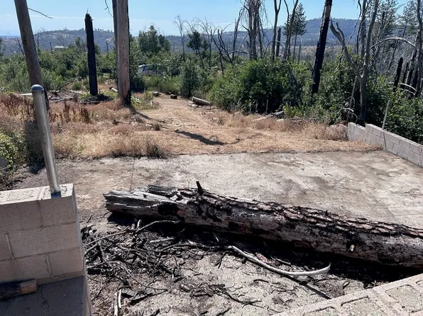 17 Big Oak Ln, Berry Creek, CA 95916