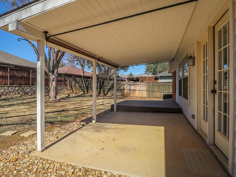 1507 Nightingale Ln — Photo 20