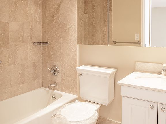 2nd image of 30 W 63rd St APT 23O