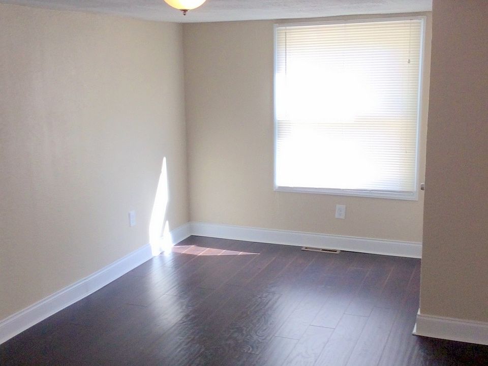 2nd image of 3000 Carol Ave