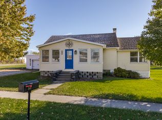 101 S Division St, Stanford, IL 61774