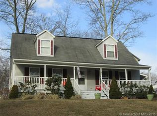 91 Lee Farm Dr, Niantic, CT 06357