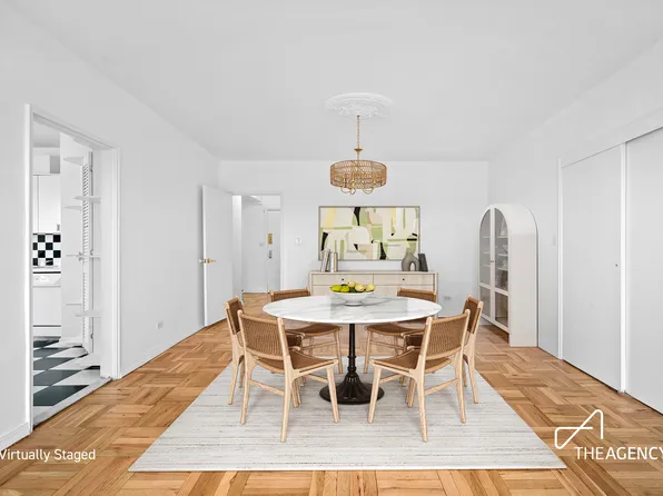 303 Beverly Road image 3 of 9