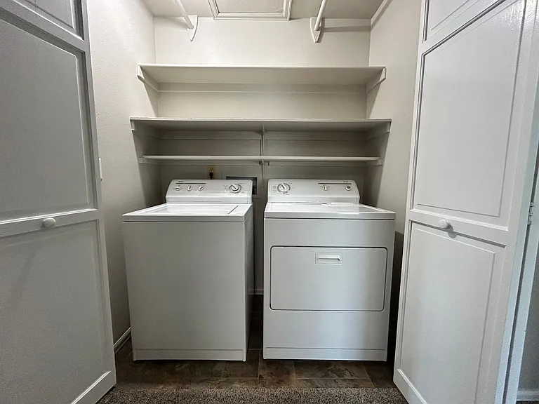 2436 Scott Ct — Photo 10