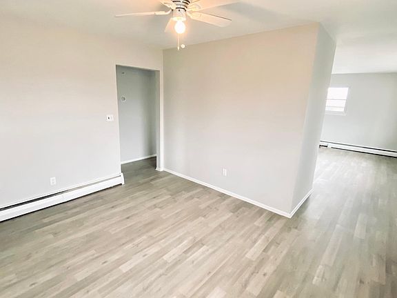 5th image of 176 Deauville Blvd #2