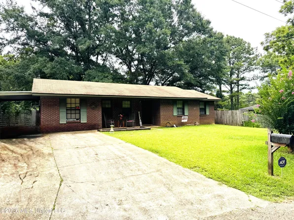 102 Chatwin St, Kosciusko, MS 39090