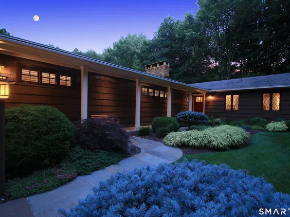 152 Head Of Meadow Road, Newtown, CT 06470
