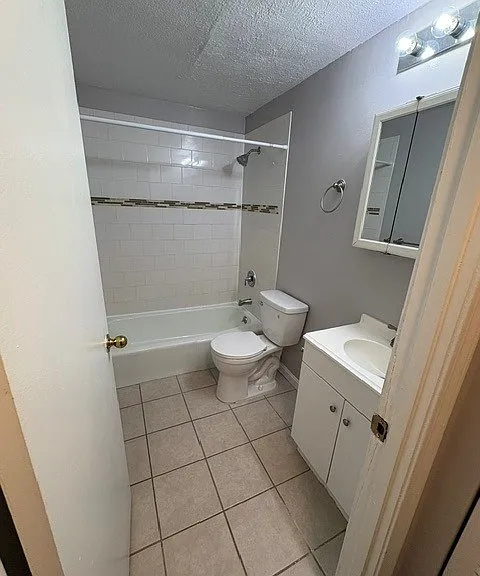 290A Berlin St #110 — Photo 8