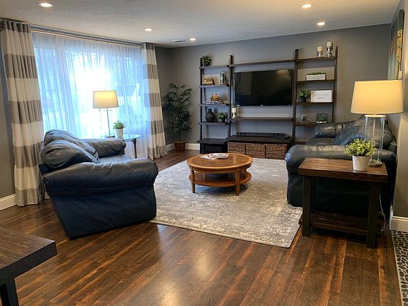 4th image of 14 Hanson Dr