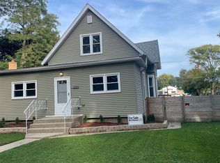 2305 Elisha Ave, Zion, IL 60099