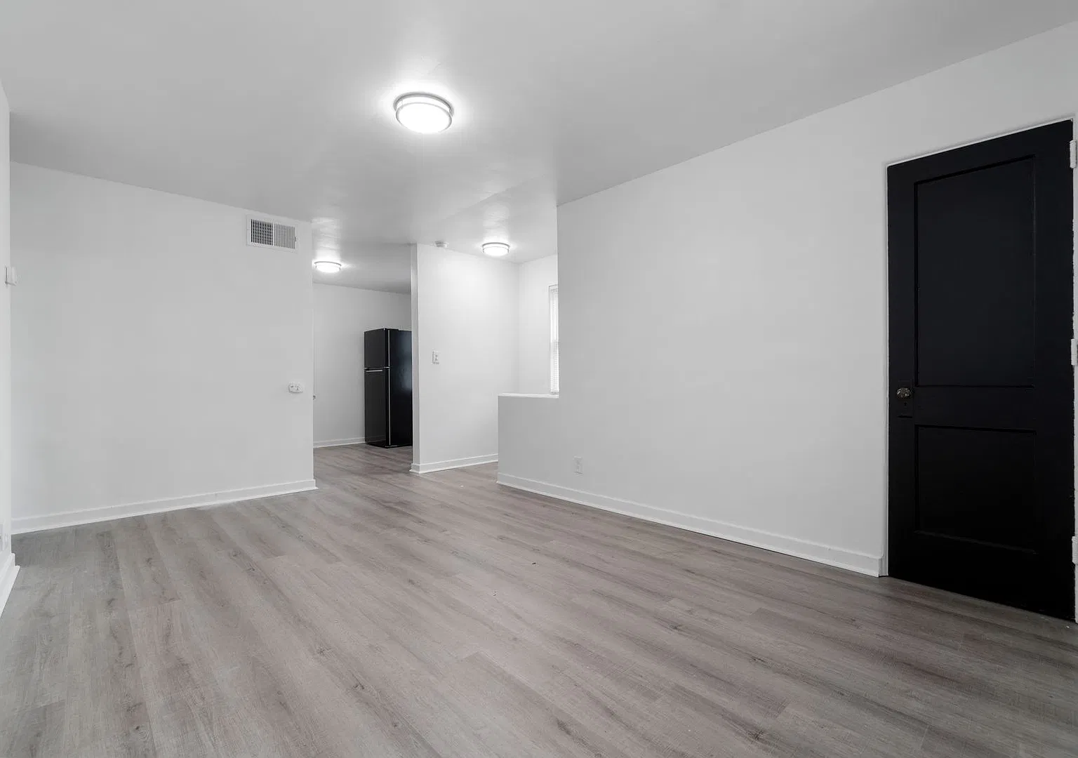 Coming Soon: 1BR Townhome in Scenic Hills - Midland, PA. Apply Now and Secure this unit! — Photo 4