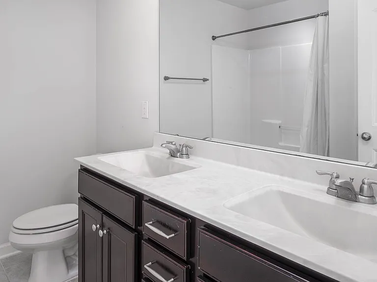 105 Spring Pine Ln — Photo 16