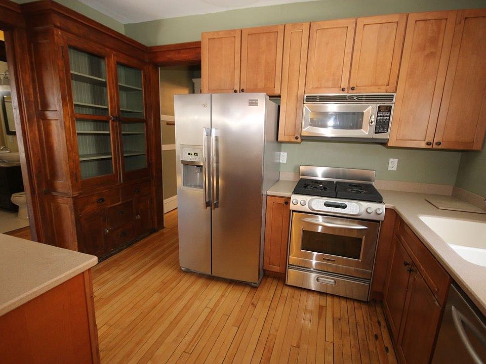 1st image of 1012 Laurel Ave #Lwr